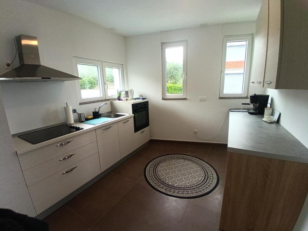 Searenity Pool Suite - Seafront Krmpote-Vodice ภายนอก รูปภาพ