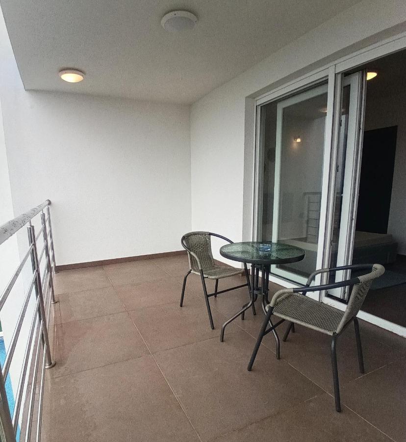 Searenity Pool Suite - Seafront Krmpote-Vodice ภายนอก รูปภาพ